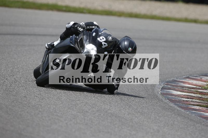 /Archiv-2024/29 12.06.2024 MOTO.CH Track Day ADR/Gruppe blau/94